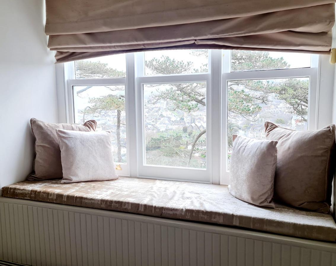 Westwell Hall Guest Accommodation, Bed & Breakfast, Luxury Rooms Илфракомб Екстериор снимка