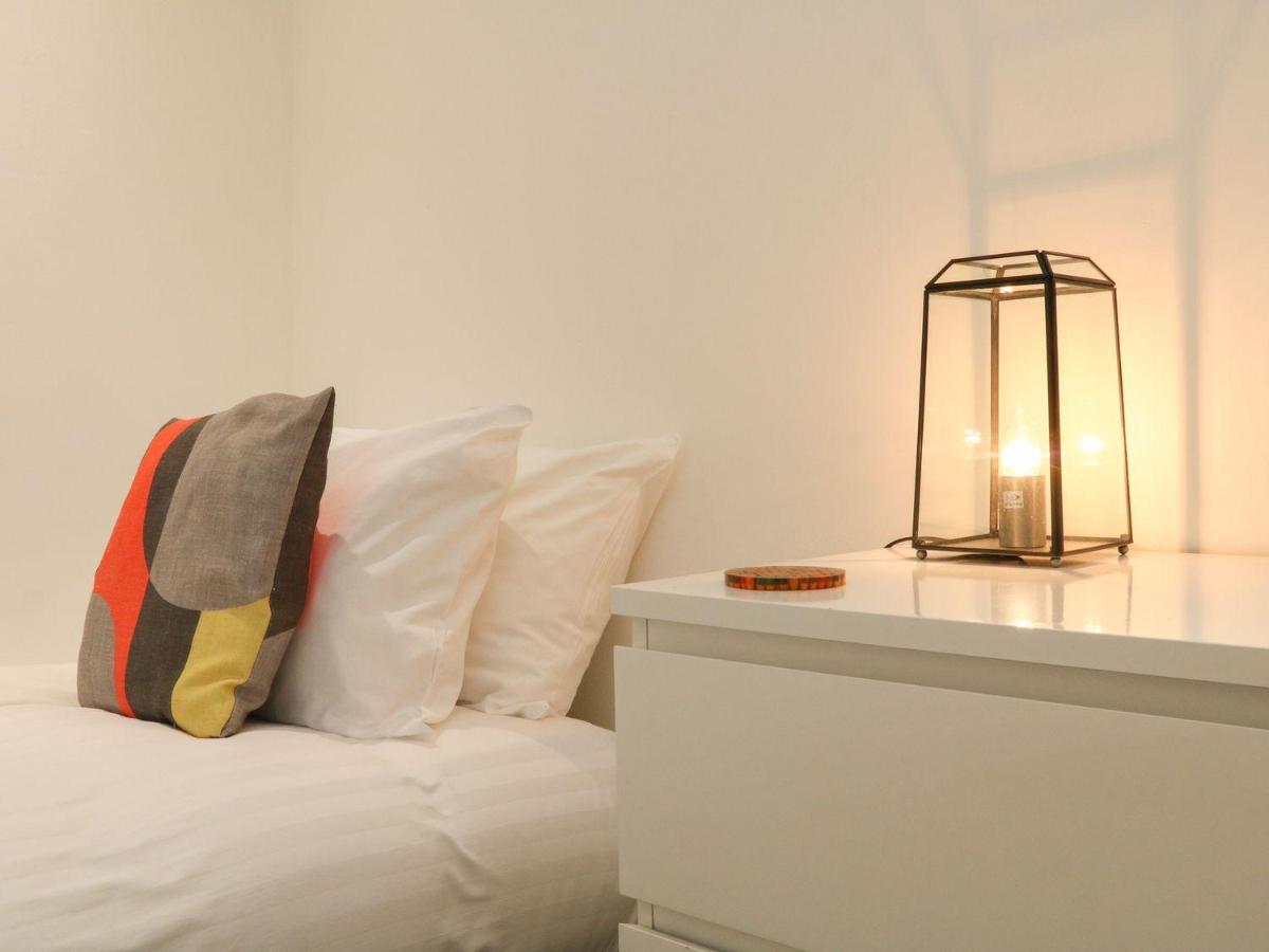 Westwell Hall Guest Accommodation, Bed & Breakfast, Luxury Rooms Илфракомб Екстериор снимка